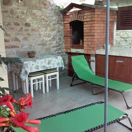 Pema - Air Conditioning Apartment